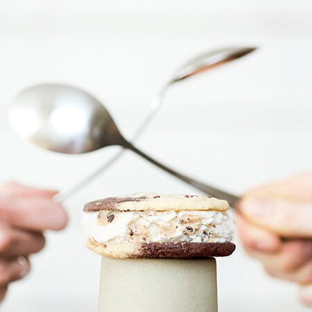 Multitasken met Ben & Jerry's 'Wich - daag je vrienden uit tot een duel